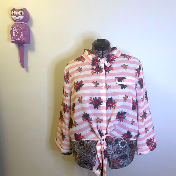 Floral & Stripe Crop Blouse - Picture 3 of 4